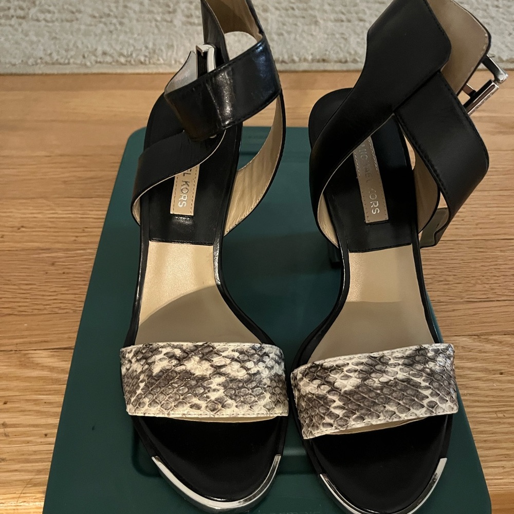 Michael Kors Vero Cuoio Dress Open Toe Heel and Ankle Strap With Snakeskin